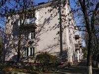 Azov, Zoi Kosmodemianskoy avenue, house 88. Apartment house