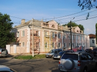 Azov, st Leningradskaya, house 32. Apartment house