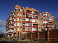 Azov, st Leningradskaya, house 267. Apartment house