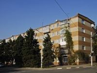 Azov, st Izmaylov, house 54. Apartment house
