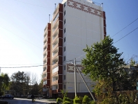 Azov, Makarovsky st, house 31А. Apartment house
