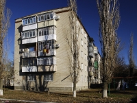 Azov, Chernomorsky alley, house 68. Apartment house