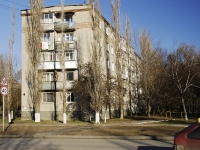 Azov, Chernomorsky alley, house 79. Apartment house