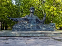 , monument С.А. ЕсенинуPetrov st, monument С.А. Есенину