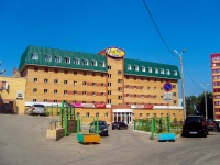 萨马拉市, Pecherskaya st, 房屋 151А. 多功能建筑
