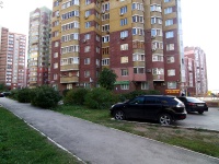 Samara, 7th Kvartal st, house 135. Apartment house
