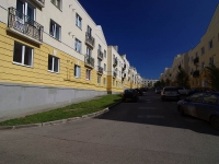 Samara, Krutye Klyuchi district, house 8. Apartment house
