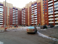 Samara, 1st Kvartal quarter, house 33. Apartment house