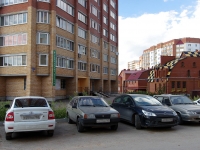 Samara, Sovetskoy Armii st, house 240. Apartment house