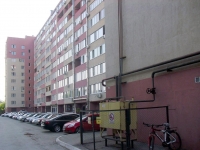 Samara, Br. Korostelevykh st, house 223. Apartment house with a store on the ground-floor