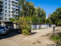 Samara, st Morisa Toreza. garage (parking)