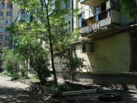 Samara, Revolyutsionnaya st, house 142. Apartment house