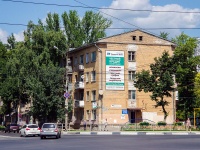 Samara, Revolyutsionnaya st, house 90. Apartment house