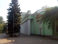 neighbour house: Ln. 9th Maya, house 16. community center Дом культуры "Заря"