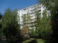 neighbour house: avenue. Kirov, house 407. Apartment house