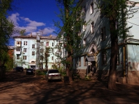 Samara, Kirov avenue, house 40. Apartment house