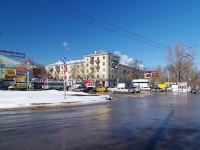 Samara, Metallurgov avenue, house 80. Apartment house