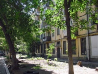 Самара, Карла Маркса проспект, дом 179. жилой дом с магазином
