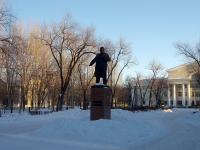 Самара, памятник В.И. ЛенинуТорговый переулок, памятник В.И. Ленину