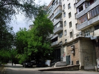 Samara, Molodogvardeyskaya st, house 211. Apartment house