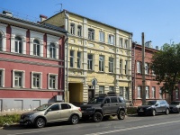 Samara, st M. Gorky, house 83. Apartment house