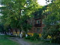 neighbour house: st. Novo-Vokzalnaya, house 84. Apartment house