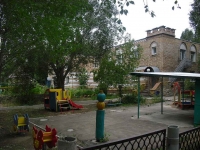 neighbour house: st. Novo-Vokzalnaya, house 195А. nursery school №460 "Оло­вян­ный сол­да­тик"
