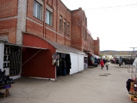 Zhigulevsk, st Magistralnaya, house 19. market