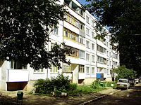 Zhigulevsk, V-1 , house 28. Apartment house