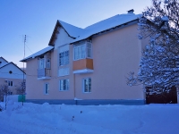 Жигулевск, улица Мира (с. Зольное), дом 3. многоквартирный дом