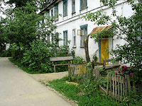 Zhigulevsk, Internatsionalistov st, house 16/СНЕСЕН. Apartment house