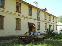 Zhigulevsk, st Internatsionalistov, house 33/СНЕСЕН. Apartment house