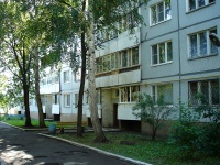 Zhigulevsk, st Oboronnaya, house 6. Apartment house