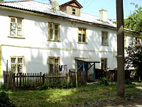 Zhigulevsk, Proletarskaya st, house 2/СНЕСЕН. Apartment house