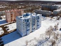 Zhigulevsk, st Radiozavodskaya, house 18. Apartment house