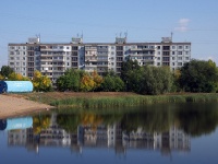 Novokuibyshevsk, Karbyshev st, house 22. Apartment house