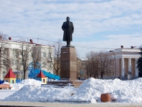 Novokuibyshevsk, monument В.И. ЛенинуKommunisticheskaya st, monument В.И. Ленину
