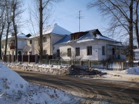 Novokuibyshevsk, st Kommunisticheskaya, house 22. Apartment house