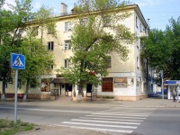 Novokuibyshevsk, Mironov st, house 13. Apartment house
