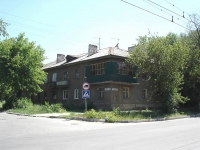 Novokuibyshevsk, Suvorov st, house 37. Apartment house