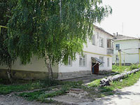 Oktyabrsk, st Volgo-Donskaya, house 10. Apartment house