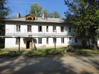 Otradny, st Sportivnaya, house 27. Apartment house