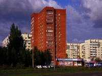Тольятти, улица 40 лет Победы, дом 30. многоквартирный дом