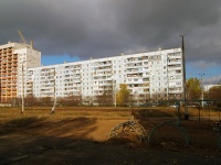 Тольятти, улица 40 лет Победы, дом 104. многоквартирный дом