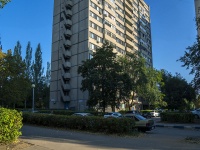 Тольятти, улица 40 лет Победы, дом 114. многоквартирный дом