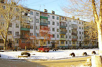 Togliatti, 50 let Oktyabrya blvd, house 67. Apartment house