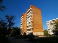 Togliatti, 50 let Oktyabrya blvd, house 27. Apartment house