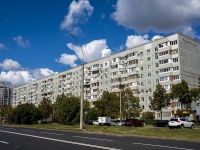 соседний дом: ул. 70 лет Октября, дом 16. многоквартирный дом