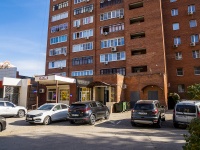 陶里亚蒂市, 70 let Oktyabrya st, 房屋 37. 公寓楼