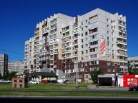 Togliatti, 70 let Oktyabrya st, house 72. Apartment house